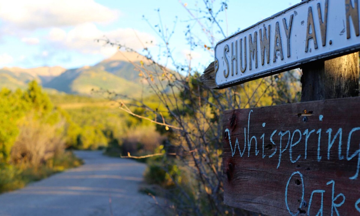 Spanish Valley Cabin | Daybreak Cabin @ Whispering Oaks, 20 miles from Moab!