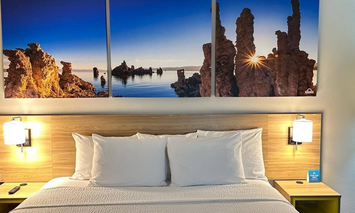 Ridgecrest Hotel | Days Inn by Wyndham Ridgecrest near China Lake Naval Station