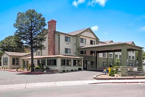 Flagstaff Hotel | Days Inn & Suites by Wyndham East Flagstaff