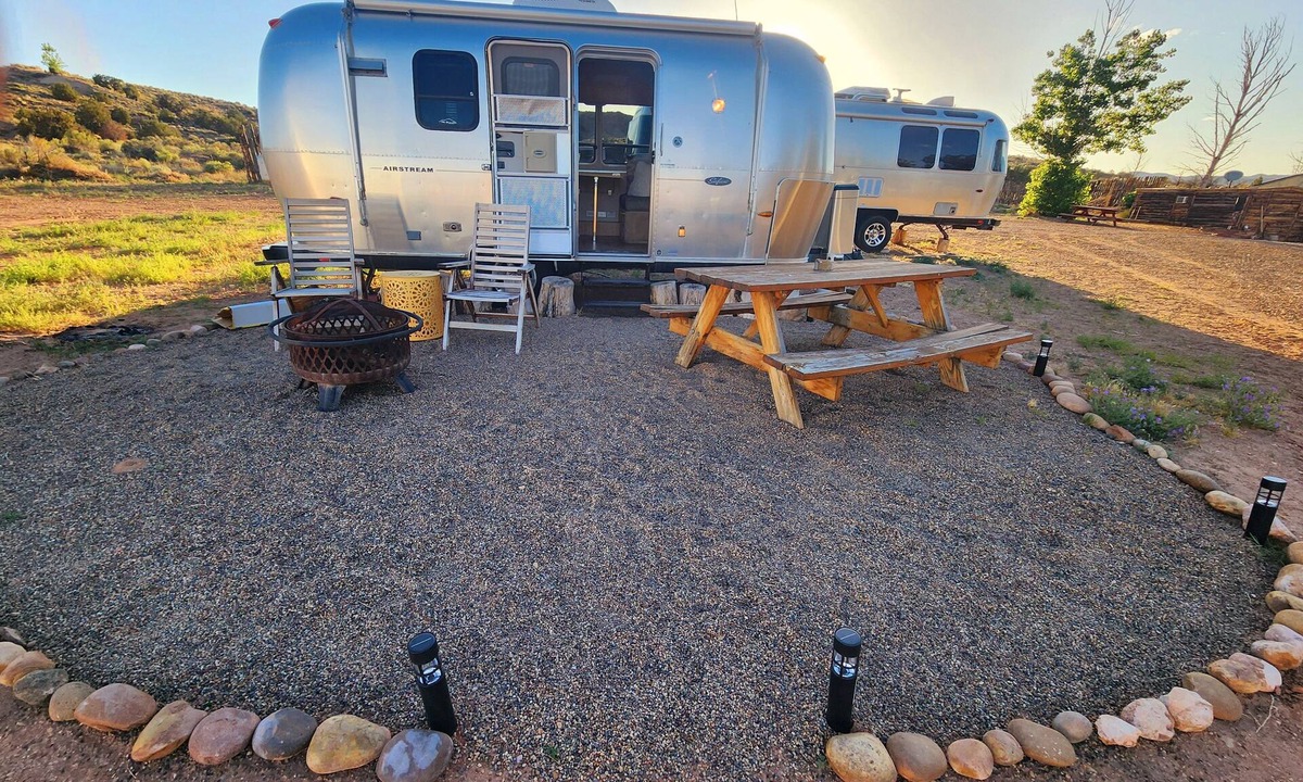 Kane County House | Deluxe 20 foot Airstream at Paria River Ranch