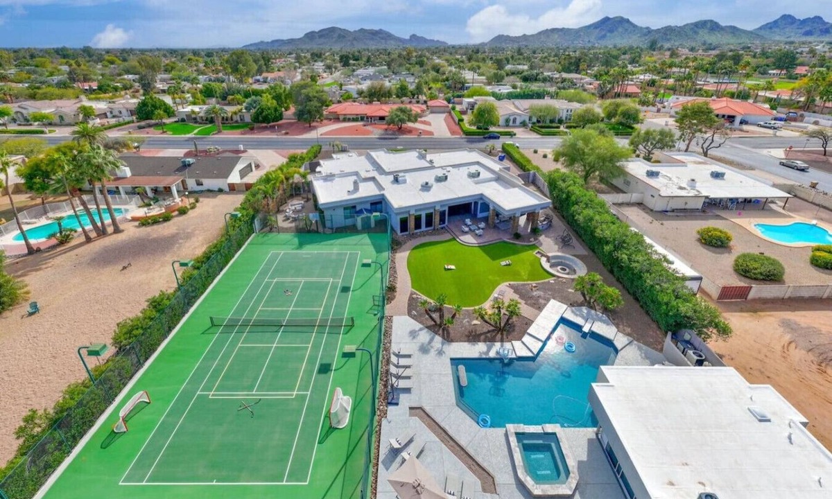 Las Haciendas House | Desert Diamond HTD Pool/Hot Tub/Tennis/BBall/Sauna