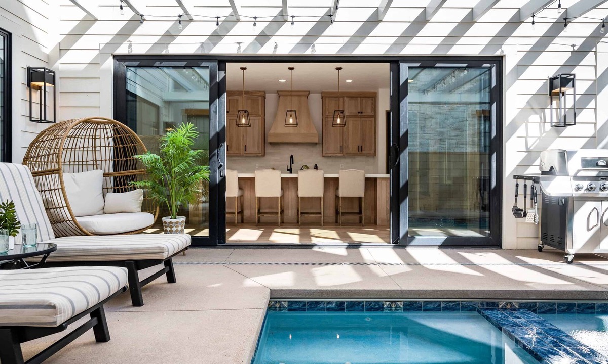 St. George House | Desert Gem: Private Pool, Lagoon + Beaches