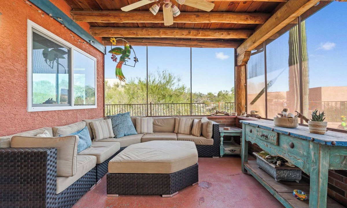 Del Cerro Estates House | Desert Sanctuary Summer Stay | Swim‑Spa & Views