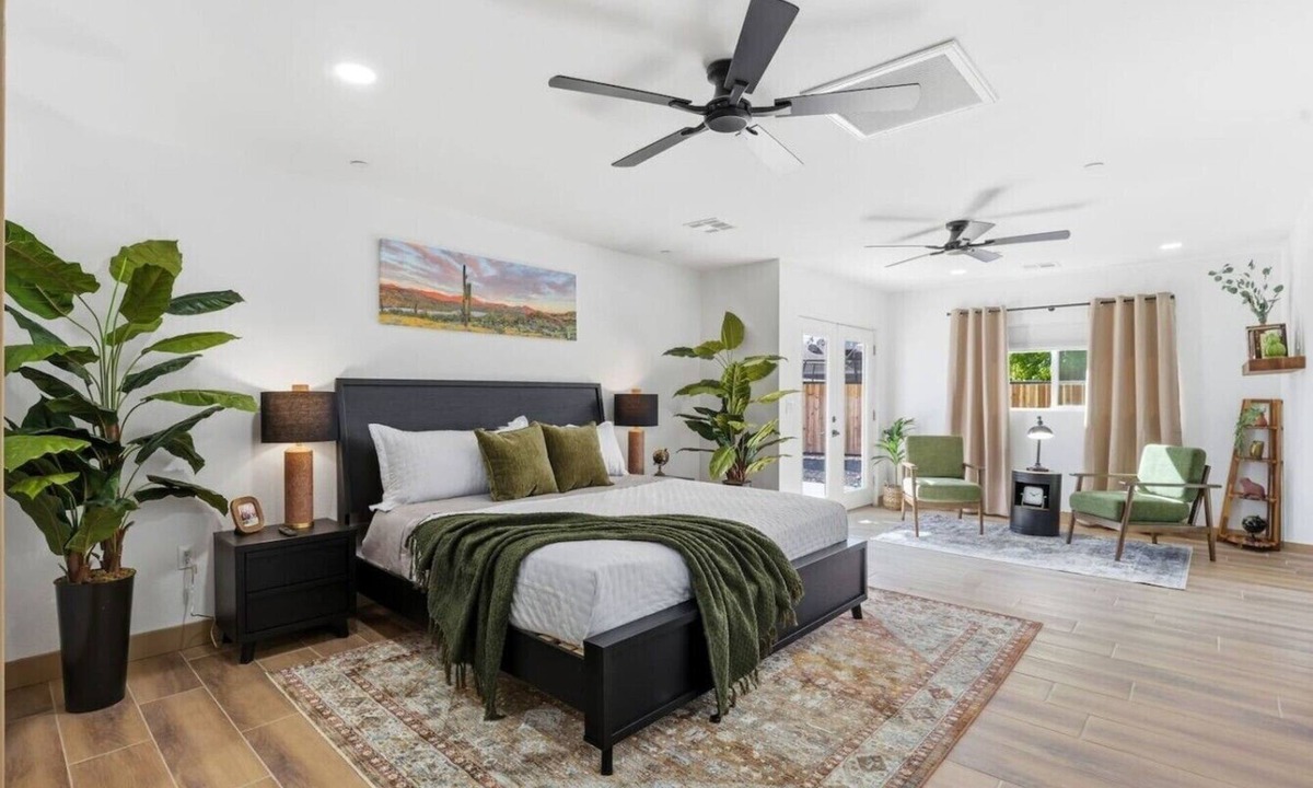 New Papago Parkway House | Diamond Desert Resort , Game room , 4 BR:3 Baths