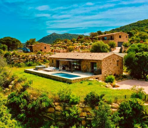 Figari Villa | Domaine Aria di Terra*