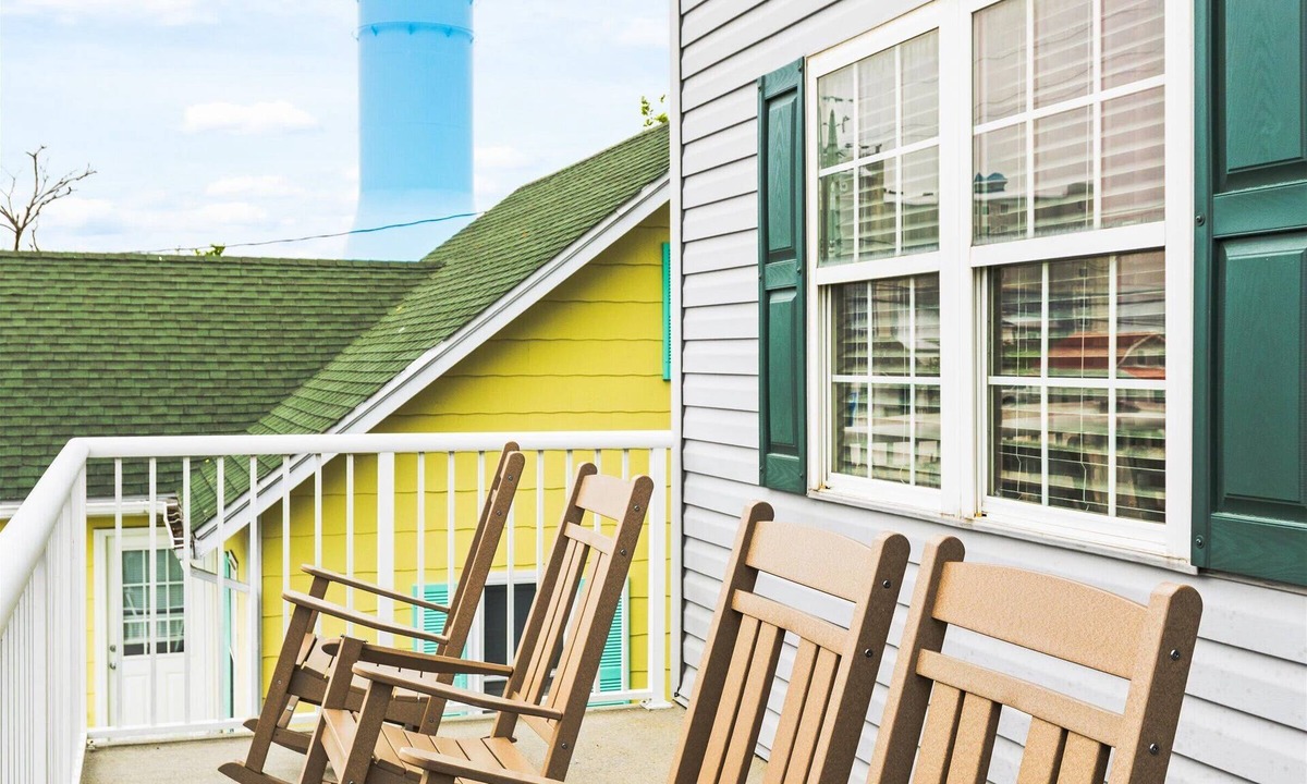 Ocean City House | Downtown OC Dual Townhomes | Large Groups + Steps to the Beach