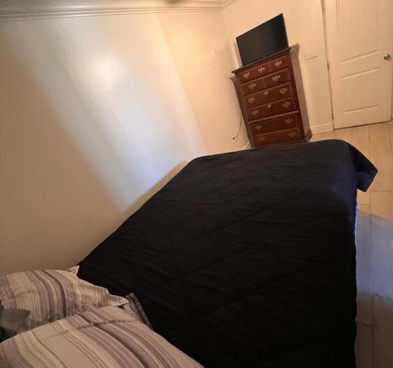 Downtown Phoenix House | Downtown Secluded Room 2