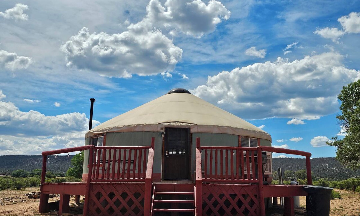 Fort Defiance RV Rental | Dragonfly Yurt glamping