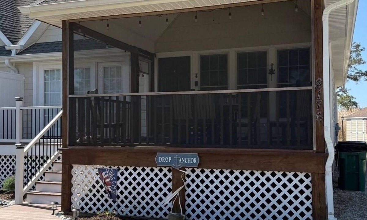 Chincoteague House | Drop Anchor-Close to Memorial Park, Quiet Neighborhood