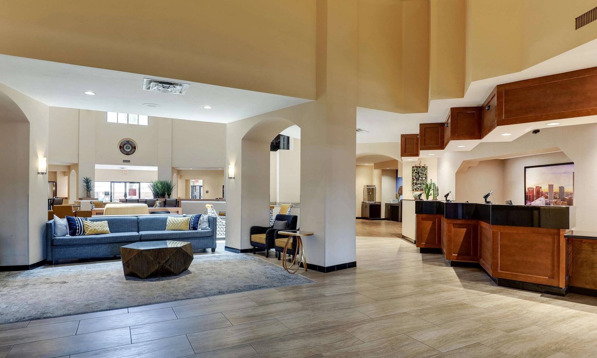 South Mountain Hotel | Drury Inn & Suites Phoenix Airport