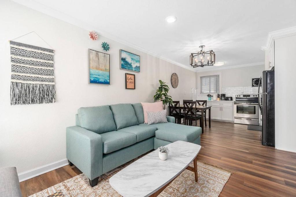 Willoughby Spit Apartment | Dune Cottage Shore Suite (2-Bd/2-Bth Beach Condo)