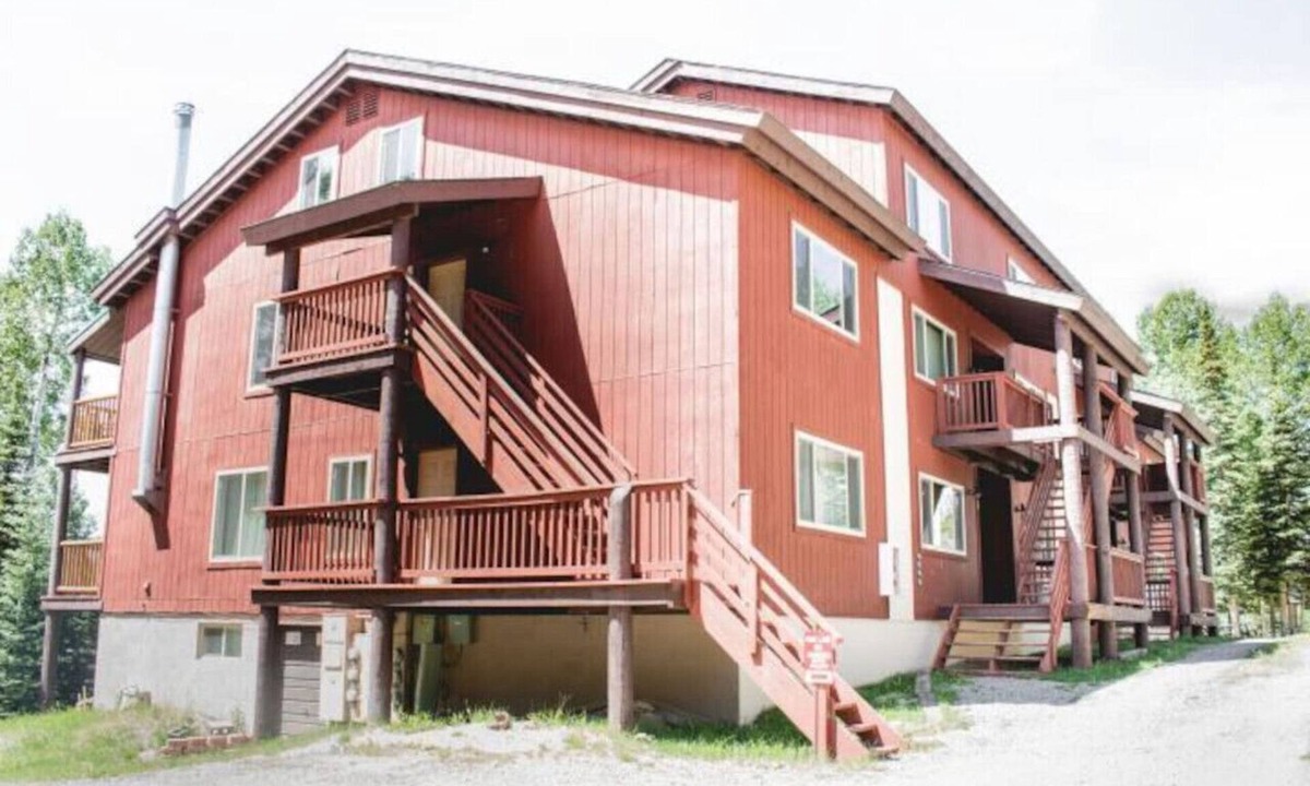 Beaver Condo | Eagle Point Ski Resort Snowflake 17