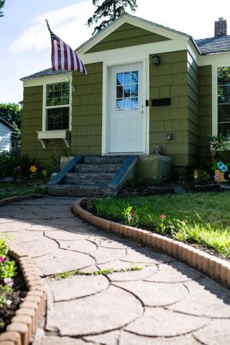Kalispell House | Eastside Suite-Cozy 3 Bedroom Home next 2 Downtown