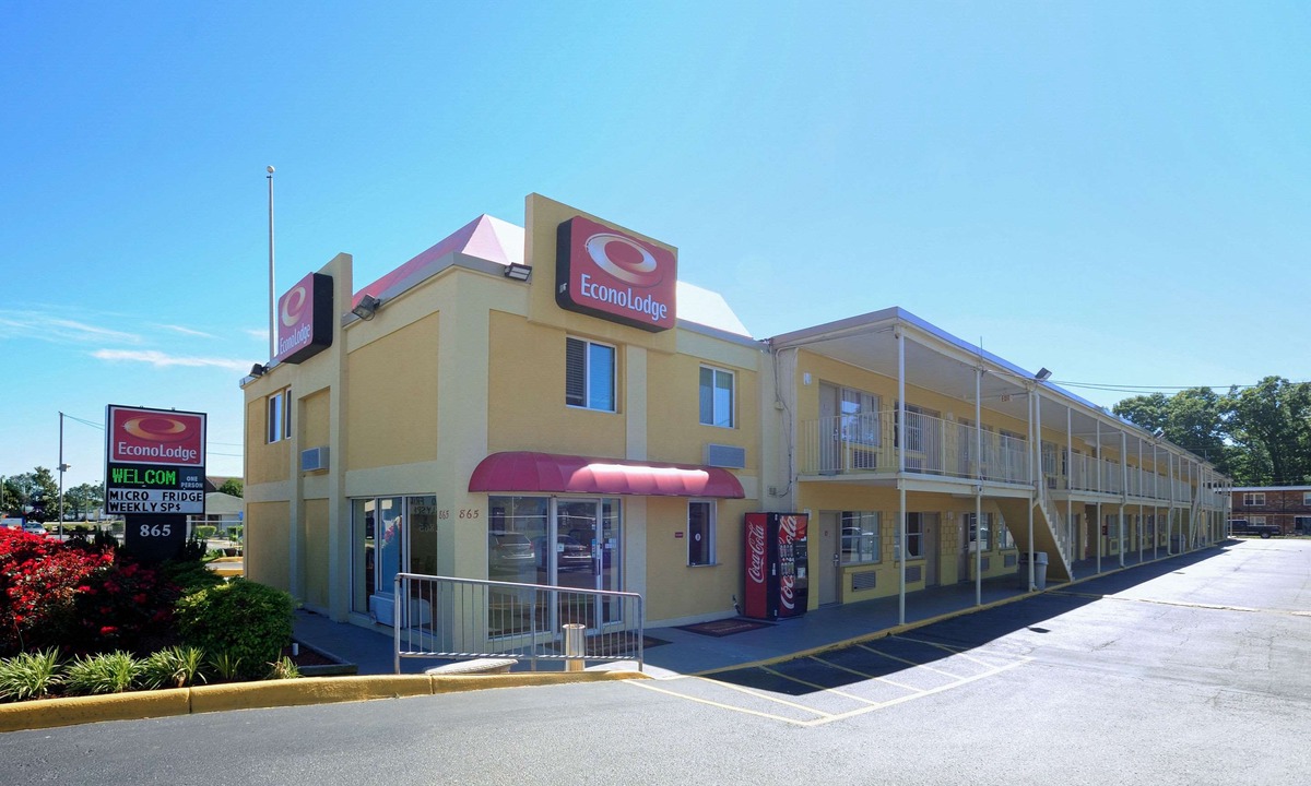 Norfolk - Virginia Beach Hotel | Econo Lodge at Military Circle