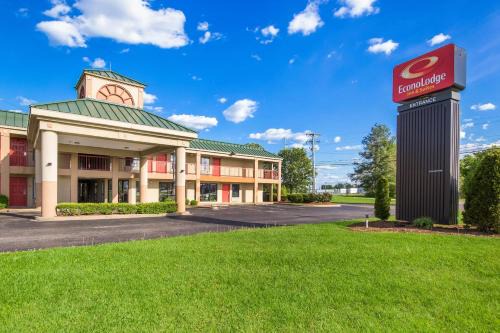 Hillview Hotel | Econo Lodge Inn & Suites Brooks - Louisville South