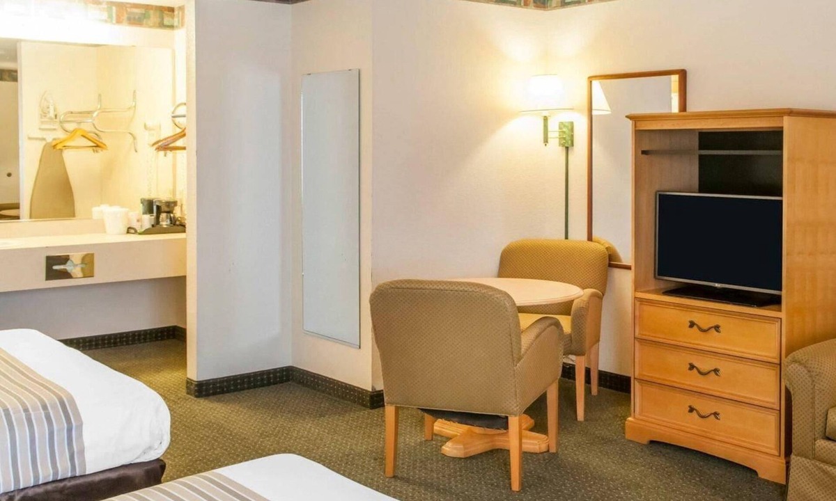 Lordsburg Hotel | Econo Lodge Lordsburg I-10