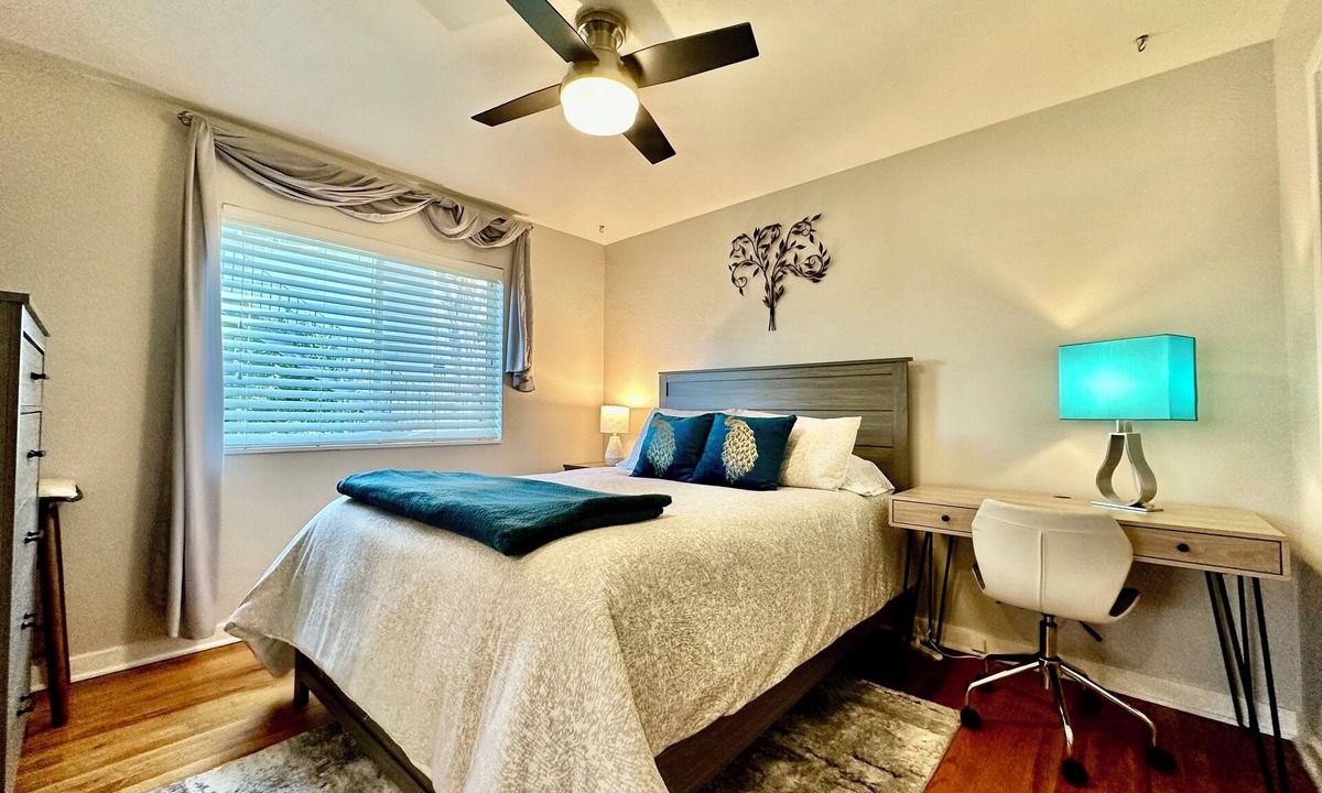 West University House | Elegant 1 bdrm house. Walk to casinos, only 1 blk from UNR