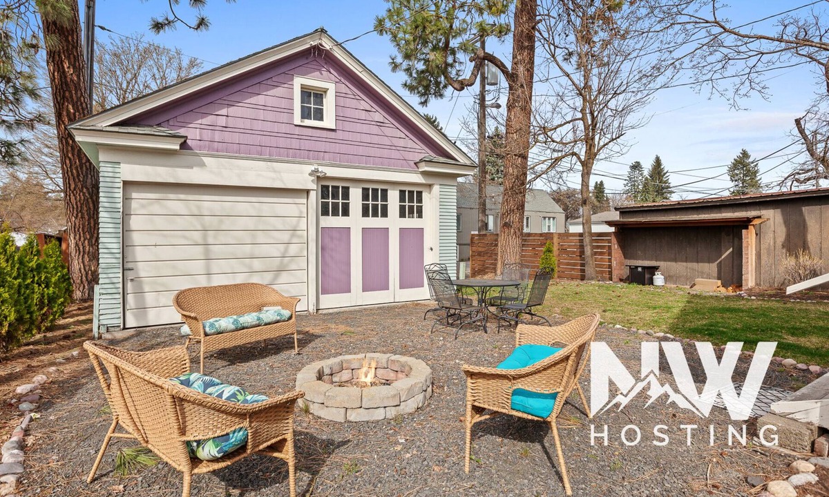 Garden District House | Elegant Historic Home in Modernized Area—Blocks from Downtown, with Cozy Fire Pit for Relaxation!