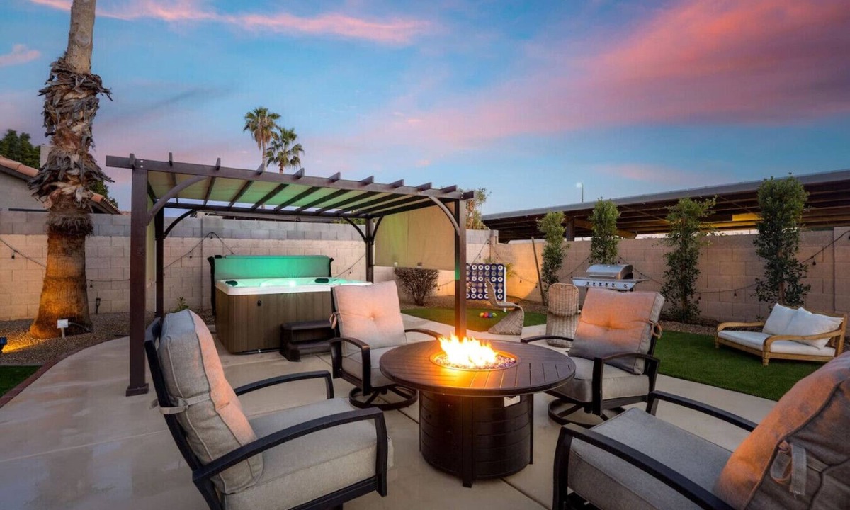 Arabian Views House | Elegant Stay & Play Getaway in PV with Hot Tub