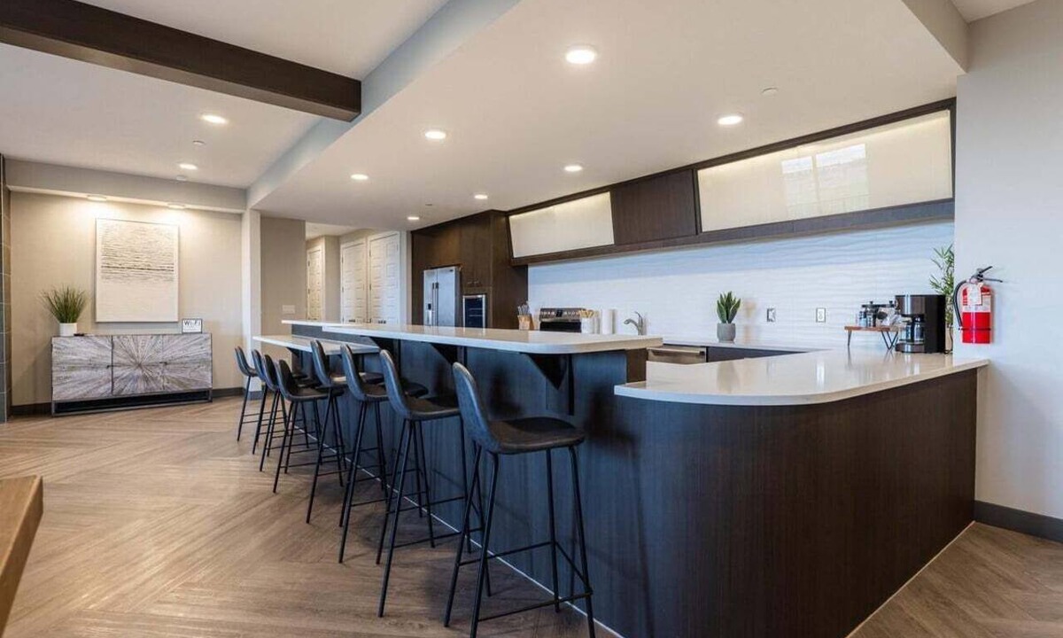 Hurricane Condo | Elevated Vista: Golf View + Resort Access + Large Groups
