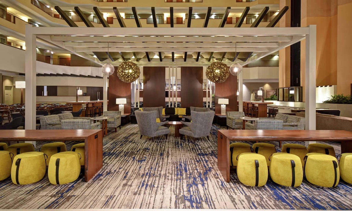 Charleston Hotel | Embassy Suites Charleston