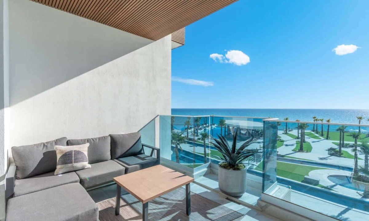 Centro Apartment | Encantame Soleil 1BR |Sleeps 4 lock off unit