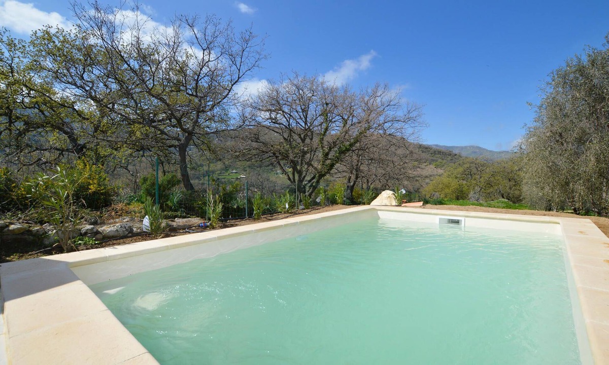 Feliceto House | Enjoy a wonderful break for two in a vacation home with pool in Corsica.