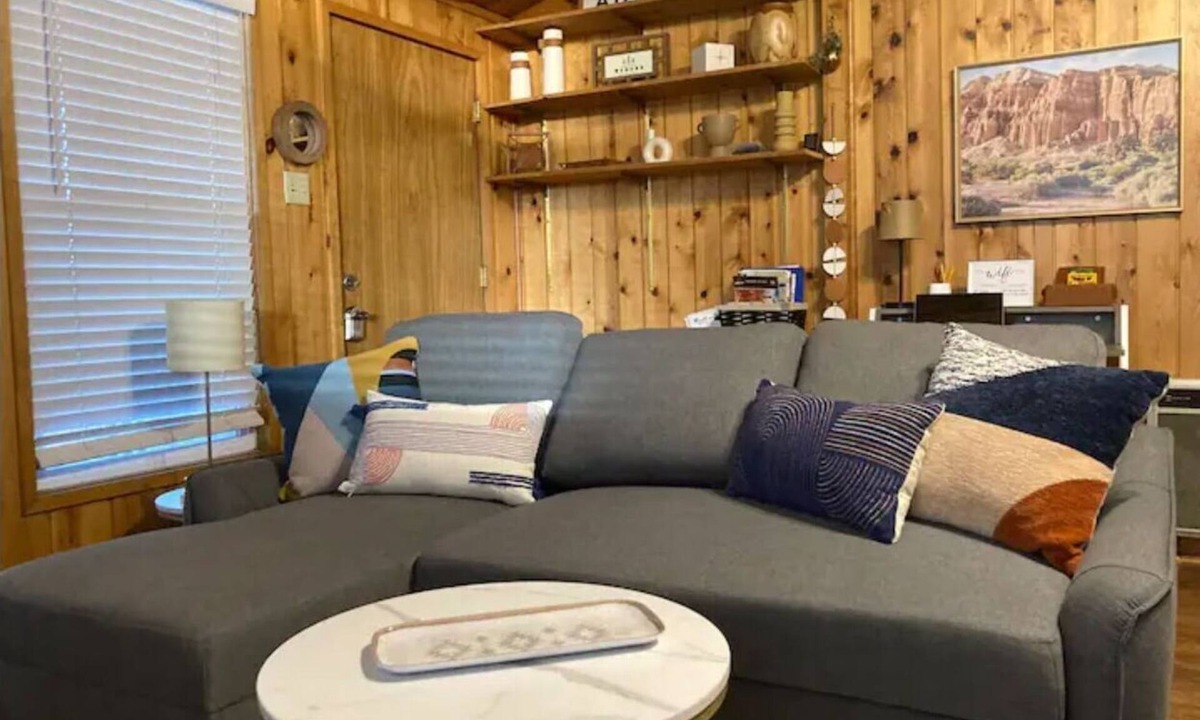 Hatch Cottage | Enjoy Springtime at Zion's Bryce House by Zion and Bryce National Parks!