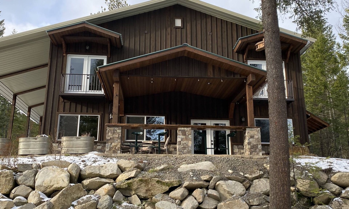 Bonner County House | Entire guesthouse, quiet wooded area of Cocolalla