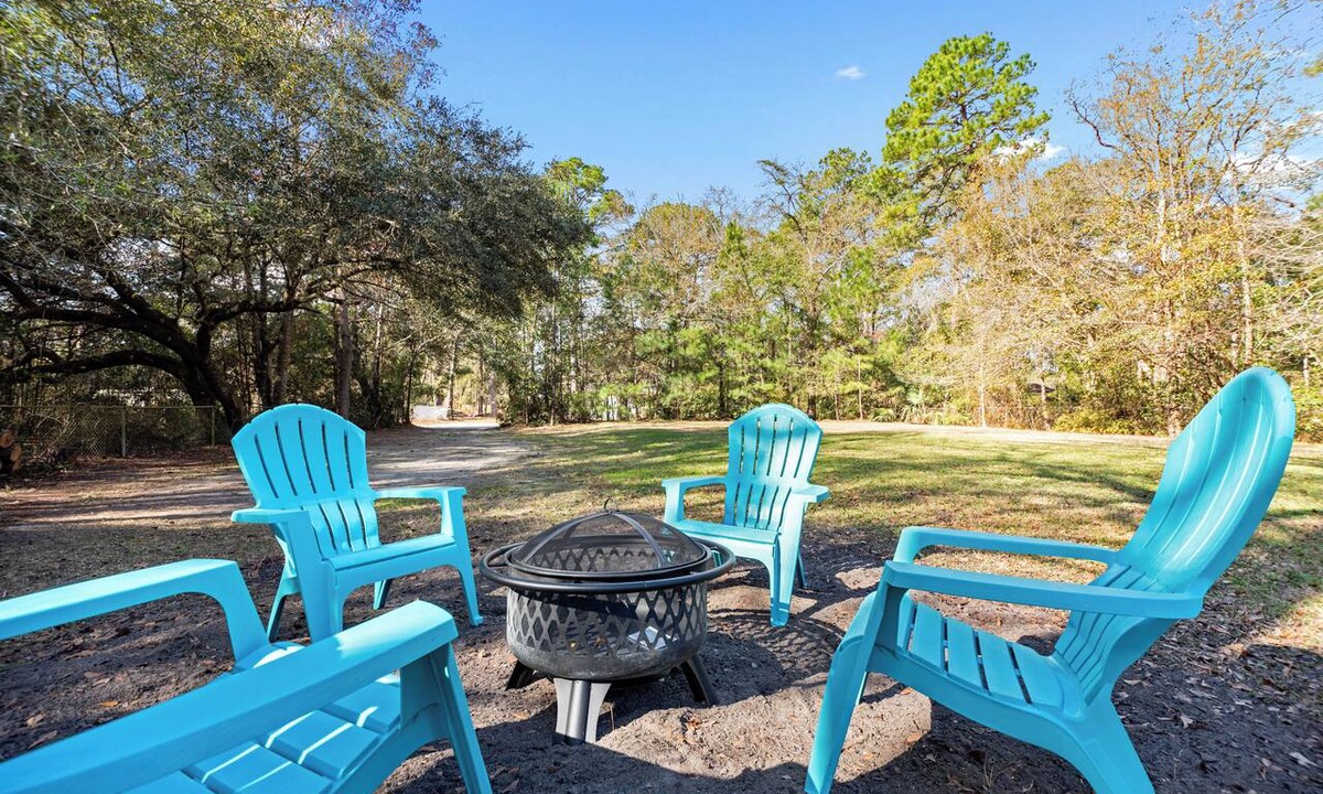 Montgomery House | Entire Private Home: Side-by-Side Duplex Units!