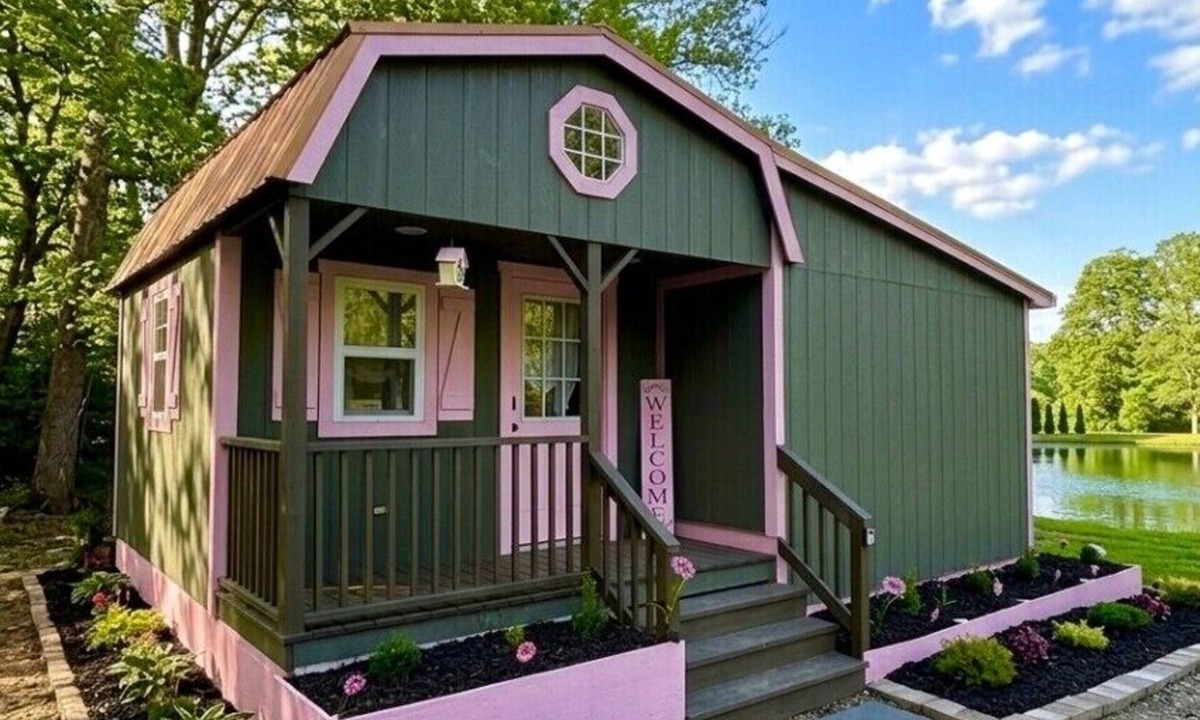 West Newton Cabin | Escape to the Rosy Rodeo Tiny Cabin