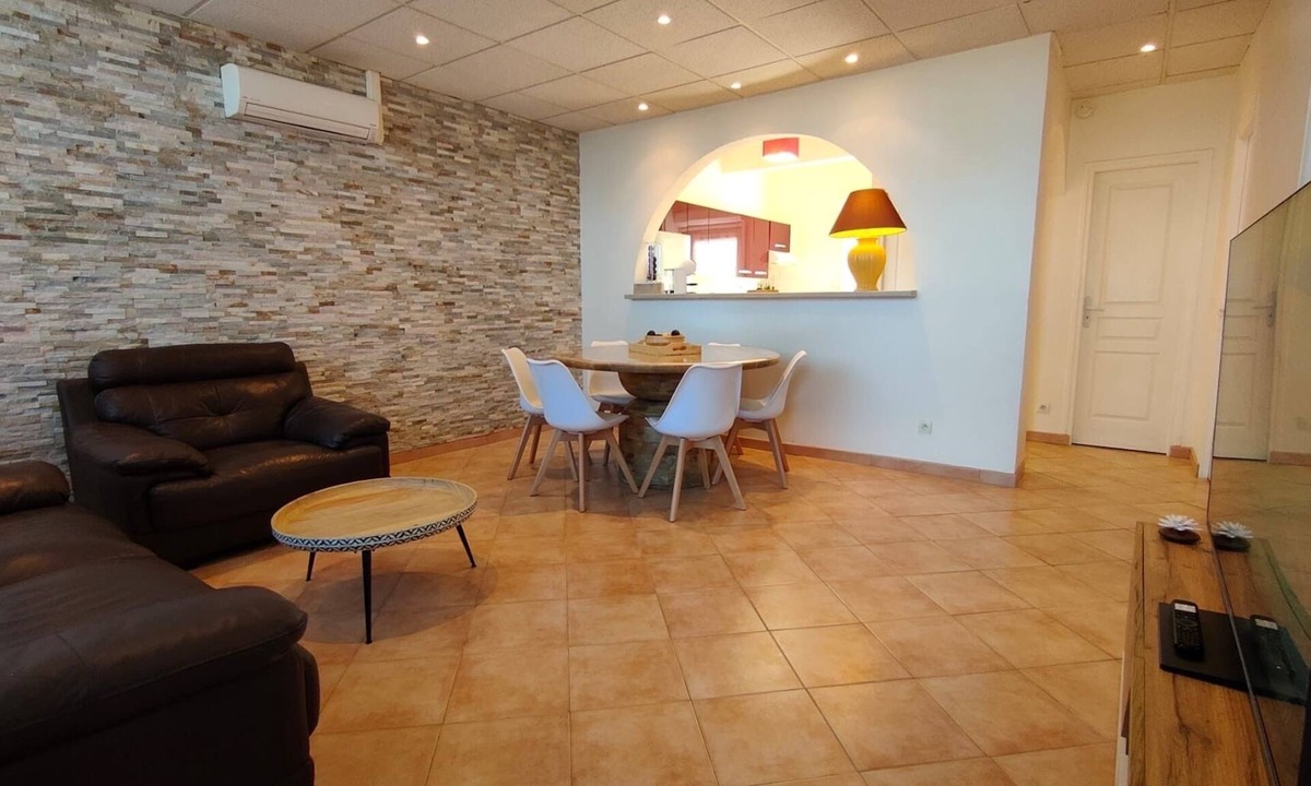 Algajola Apartment | EXCEPTIONAL LOCATION, 50 M FROM THE BEACH, 3-ROOM APARTMENT