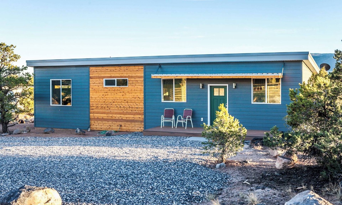 Torrey House | Exceptional Vacation Home - 1 bdr in Torrey, UT near Capital Reef National Park