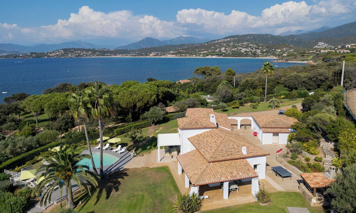Isolella Villa | Exceptional villa with panoramic sea views - heated pool