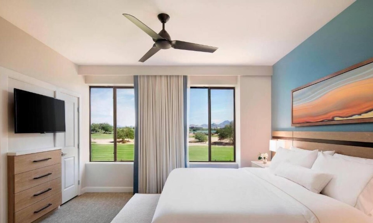 Kierland Resort | Experience luxury at The Westin Kierland Villas with water slide, golf and more"