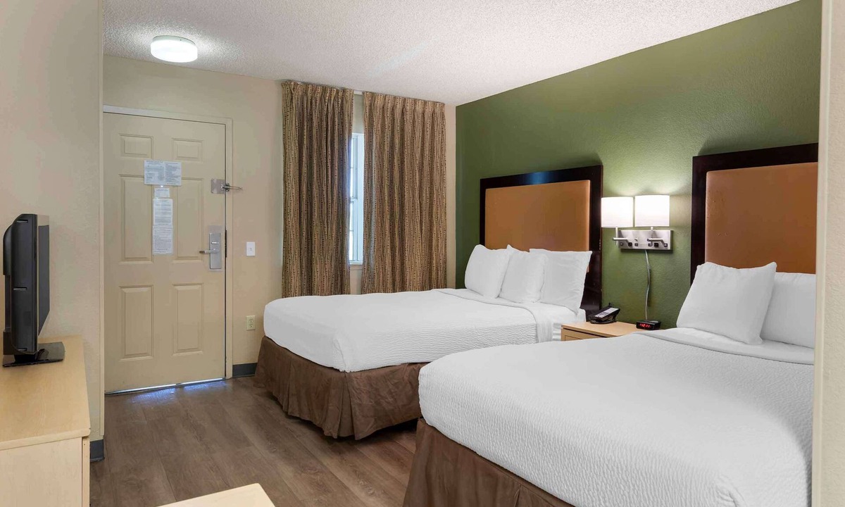 Riviera - Westchester Hotel | Extended Stay America Suites Bakersfield California Avenue