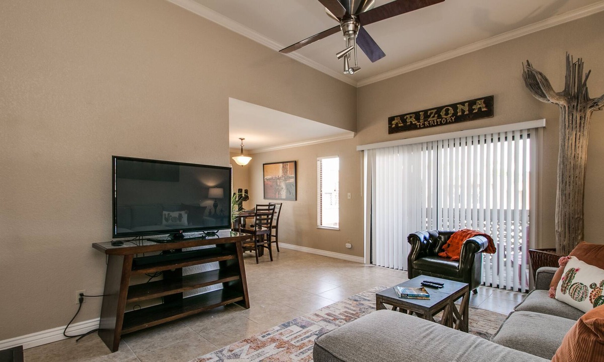 Scottsdale Estates Six Apartment | Fabulous condo in the heart of Old Town Scottsdale