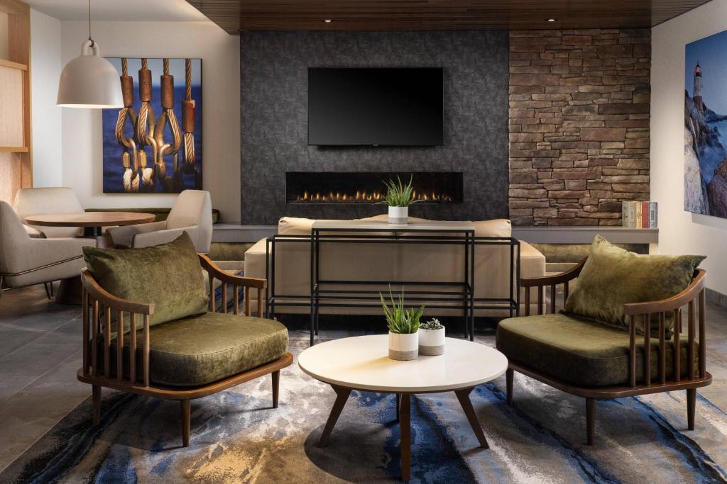 Wakefield-Peacedale Hotel | Fairfield Inn & Suites by Marriott South Kingstown Newport Area