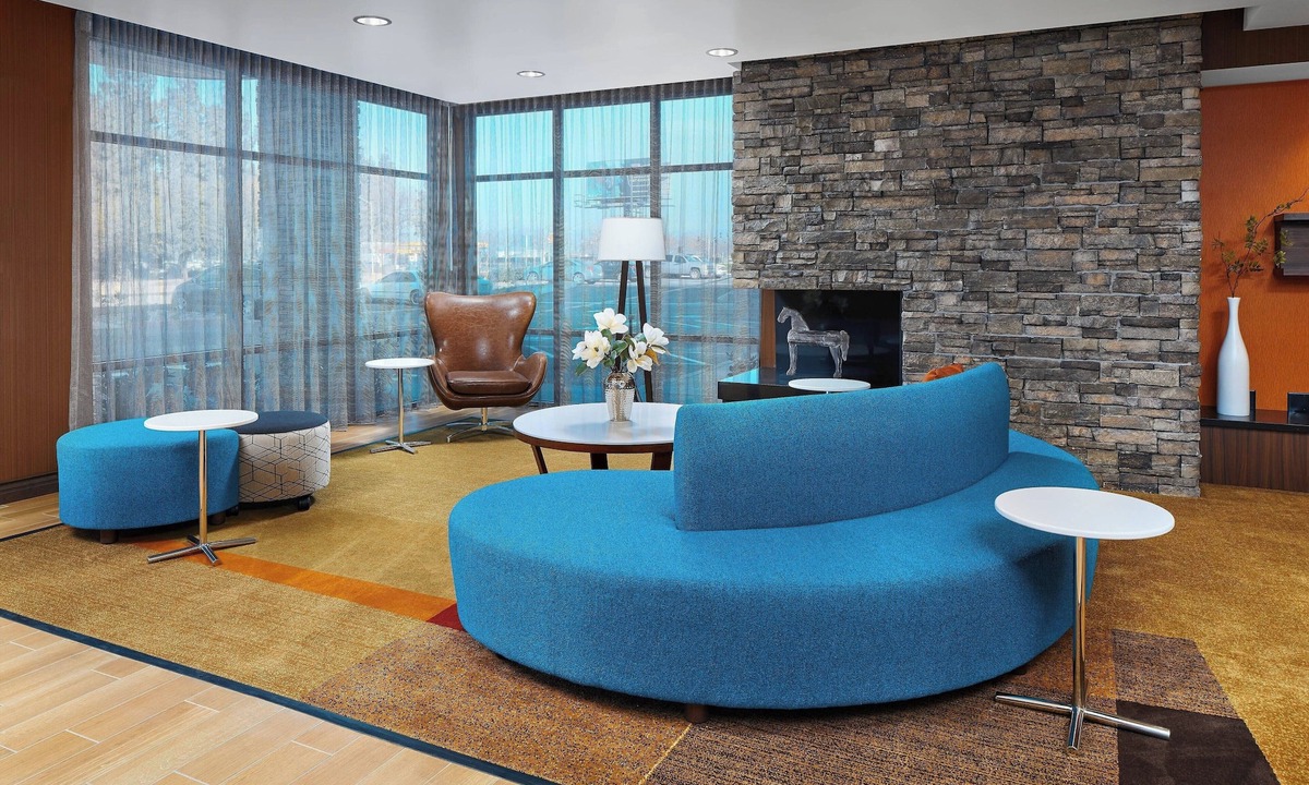 Roosevelt Hotel | Fairfield Inn&Suite by Marriott Fresno Yosemite Intl Airport