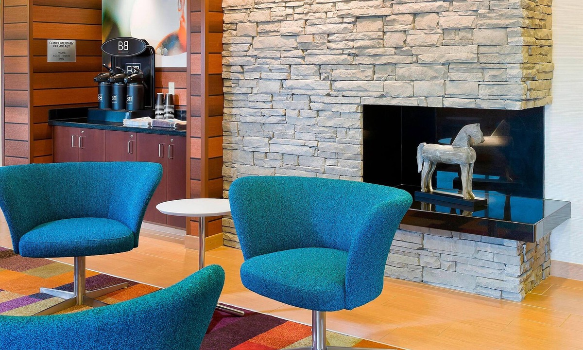Beaumont Residential Hotel | Fairfield Inn & Suites Lexington Keeneland Airport