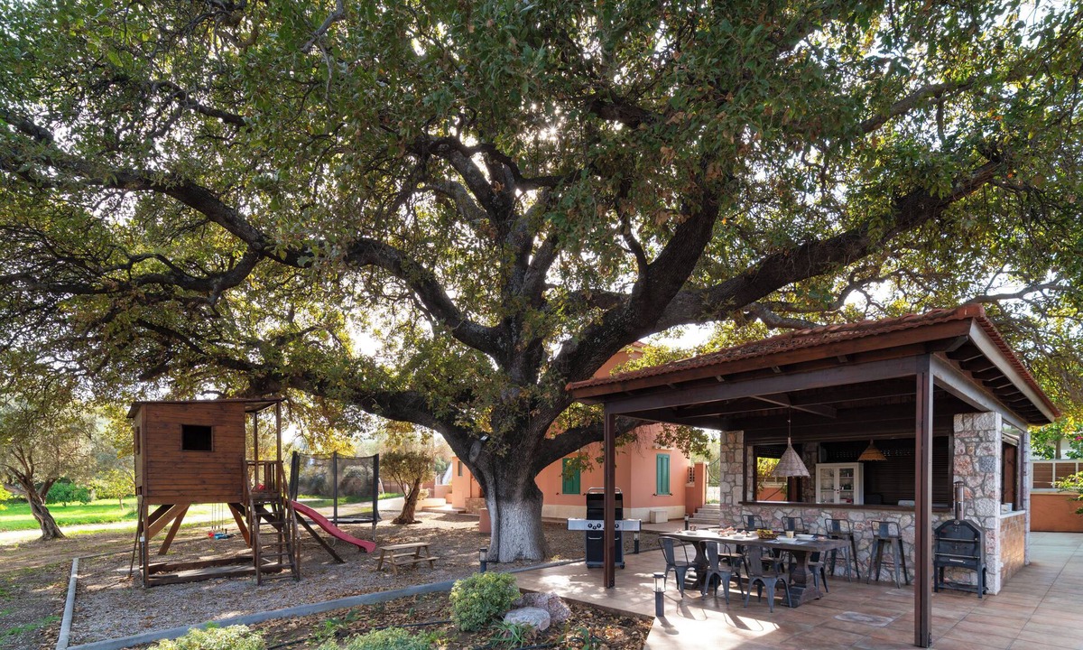 Ialyssos Villa | Family Estate ,4 BR Villa + 2 BR Guesthouse , Privat Pool & Playground , Rhodes