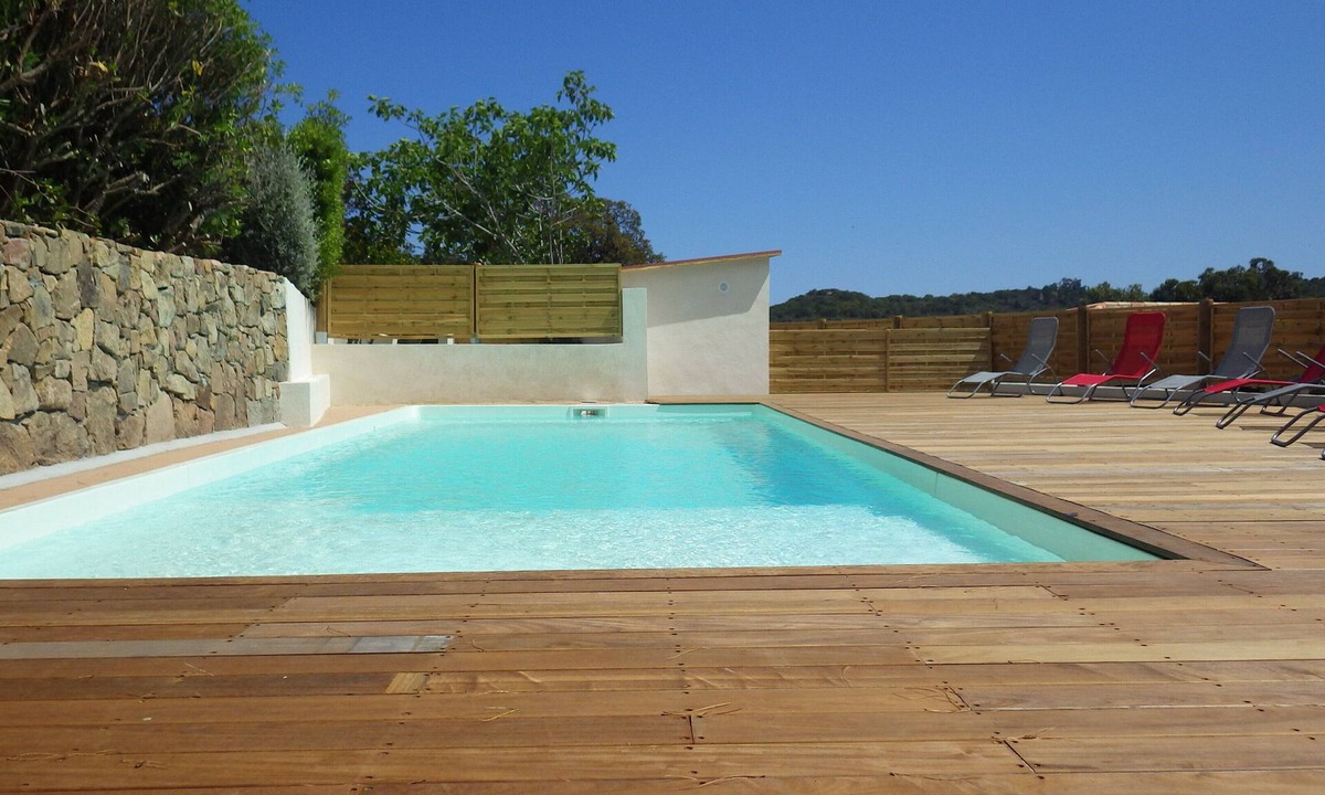 Favone Apartment | Faounzina villa n ° 1 for 2 people, barbecue terrace, shared swimming pool
