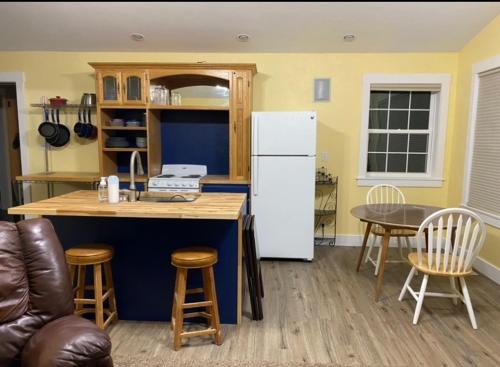 Buhl Apartment | Farm Breakfast, Serene Escape, Hot Pools Nearby