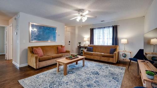 Savannah House | Fenced Backyard & Grill Near Historic District