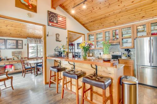Thayne House | Fire Pit & Games! 10-Acre 'Majestic Mountain Home'