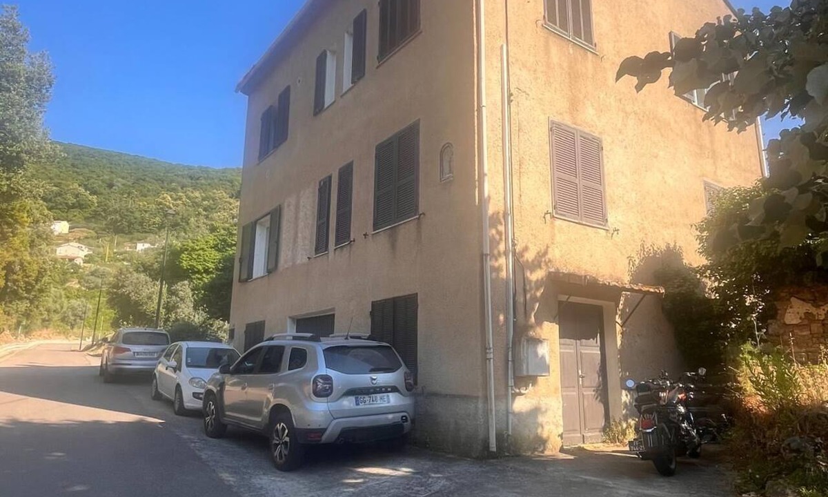 Sari-d'Orcino House | First floor of a village house, 15 minutes from the sea