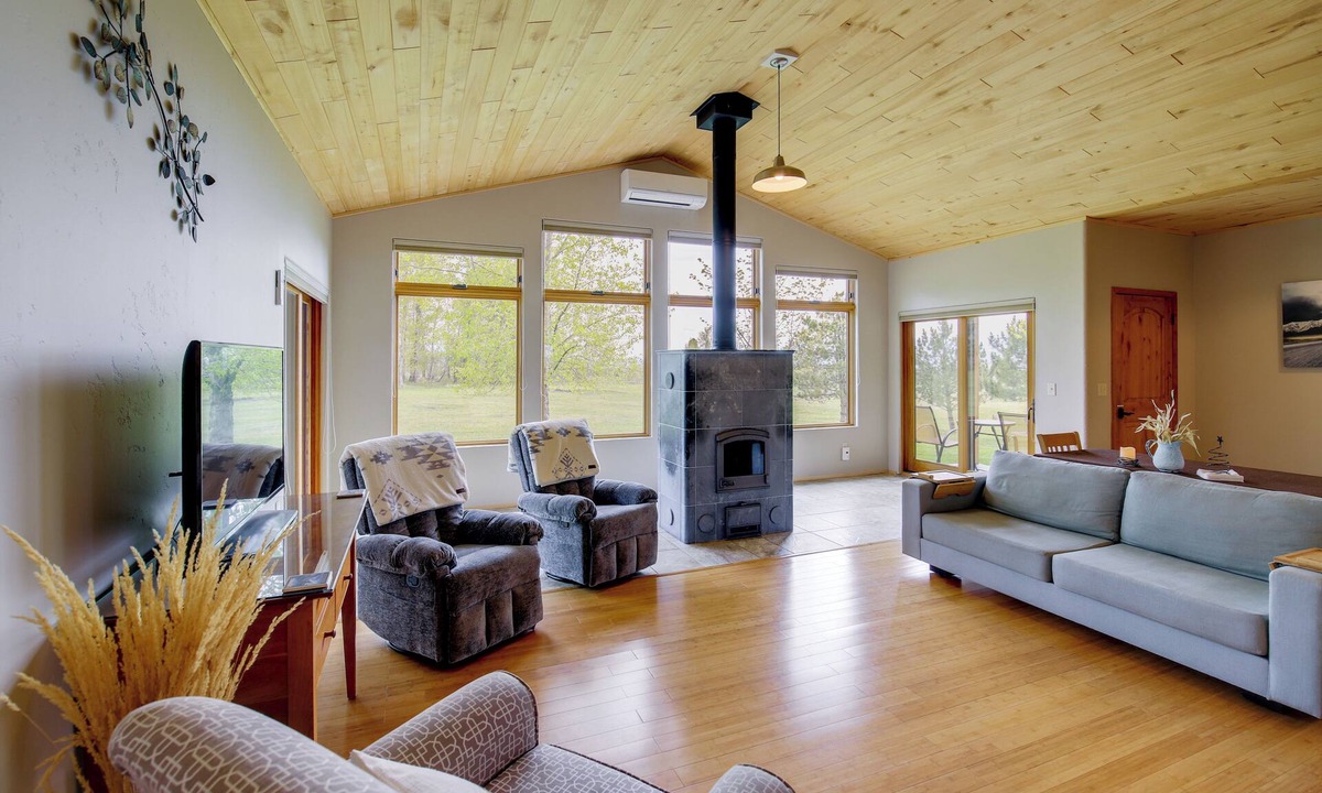 Stevensville House | Fish, Hike & More! Home w/Views in Stevensville