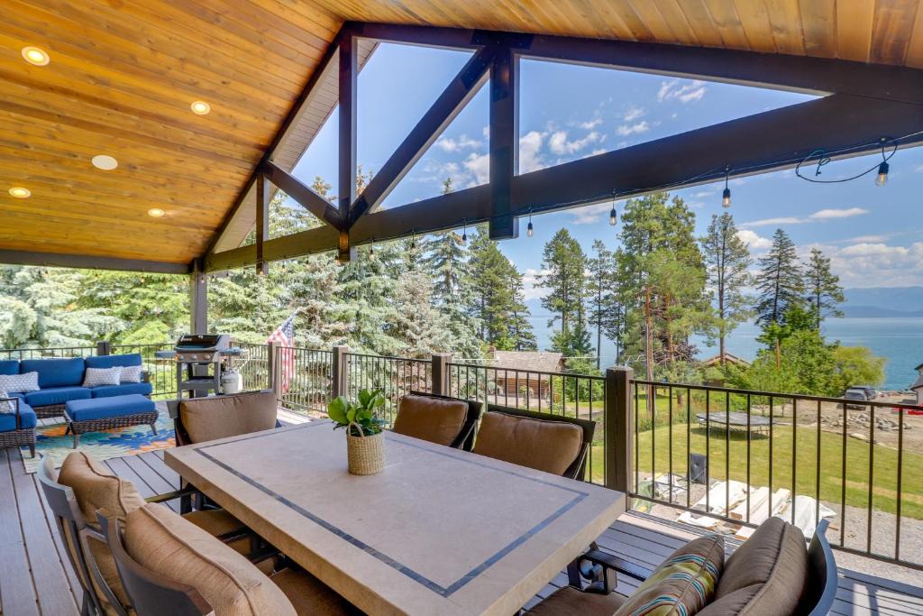 Lakeside House | ‘Flathead Lake Base Camp’ in Somers: Lake View!