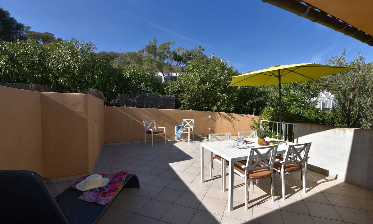 Sainte-Lucie-de-Porto-Vecchio Apartment | Villa 1 Chambre (2 - 4 Personnes)