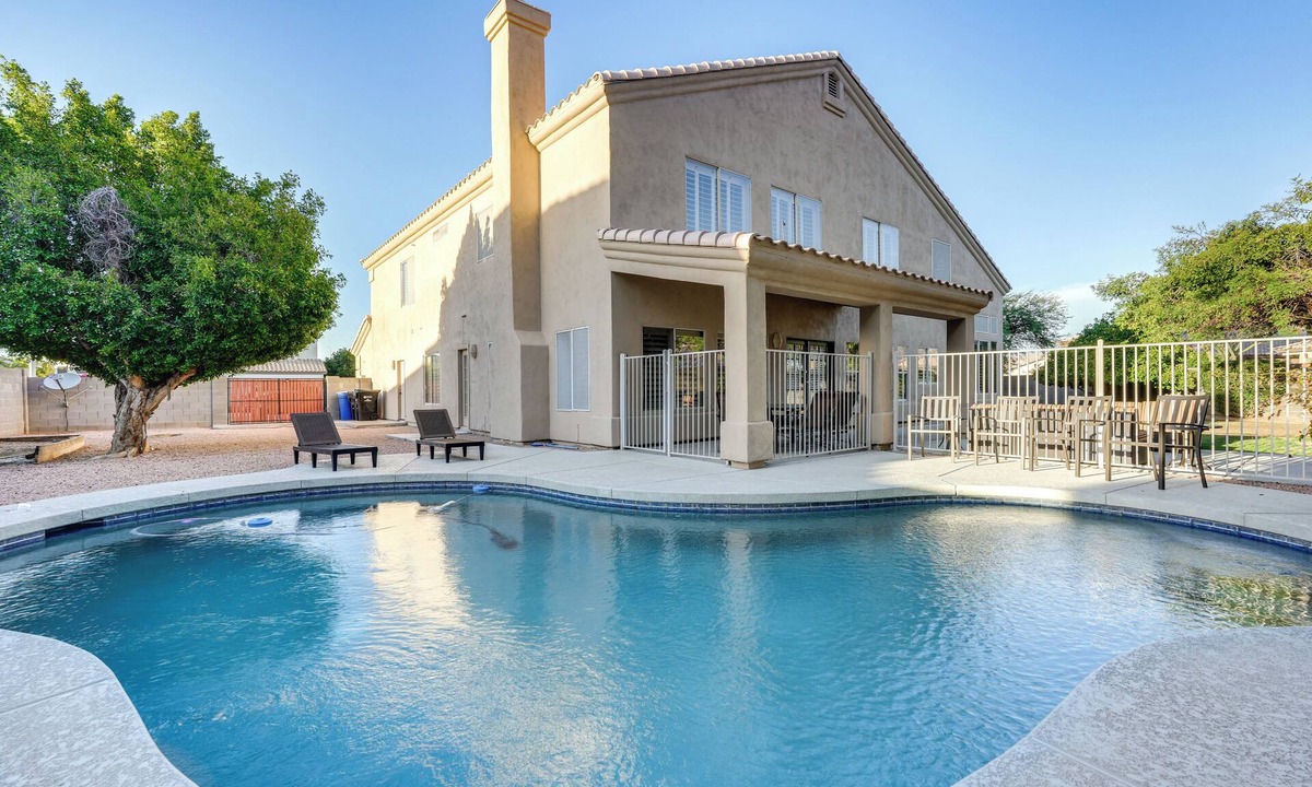 Ray Ranch Estates House | Free Heated Pool! Chandler Home w/Fire Pit
